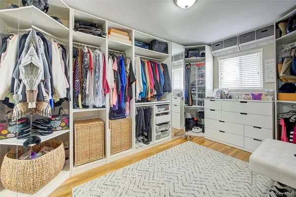 $799,999 | 4 David Drive, Farmingdale, NY 11735