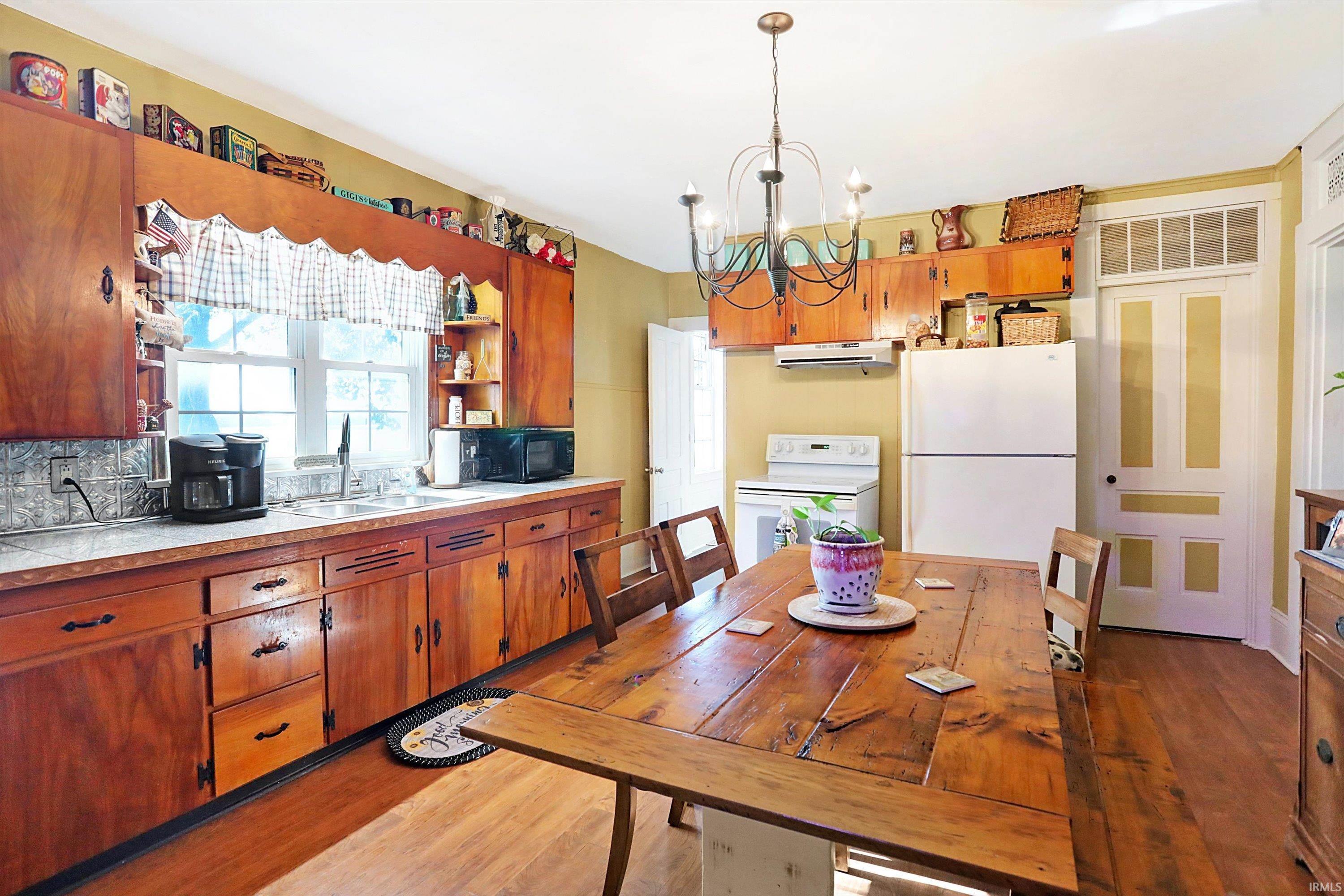 11071 Southeast Th Road West Fairmount, IN 46928 - Photo 11 of 36 Gallery Image 11
