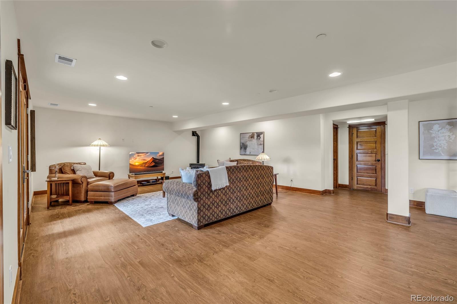 255 Peakview Road Boulder, CO 80302 - Photo 38 of 50 Gallery Image 38