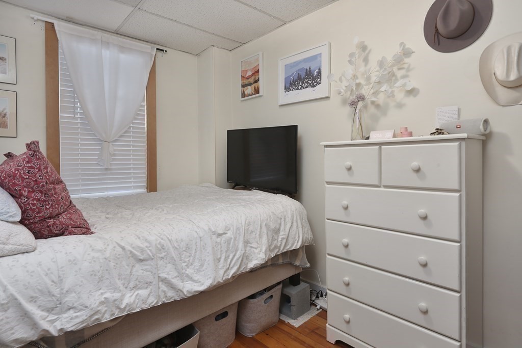 281 E Street, Unit 1 Boston, MA 02127 - Photo 5 of 9