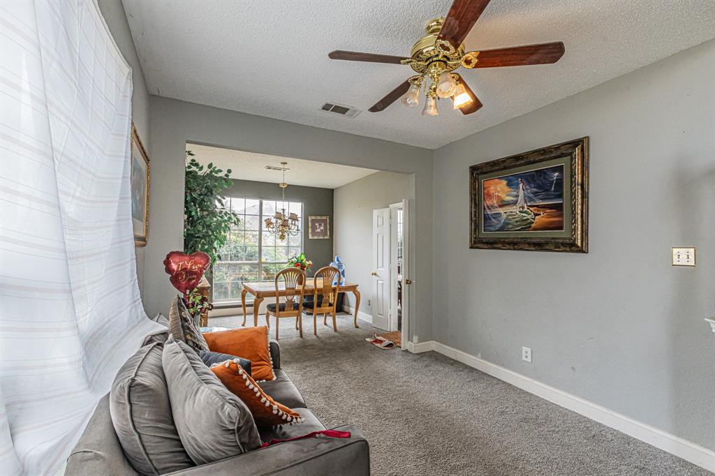 6601 Classen Trail Arlington, TX 76002 - Photo 8 of 25