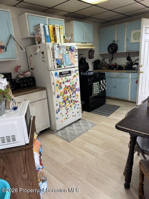 343 Phelps Street Scranton, PA 18509 - Photo 3 of 20 a kitchen with stove and cabinets