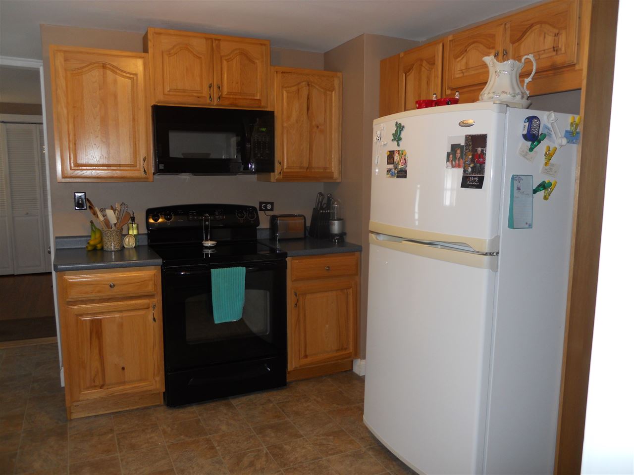 52 Post Road Rutland Town, VT 05701 - Photo 5 of 19