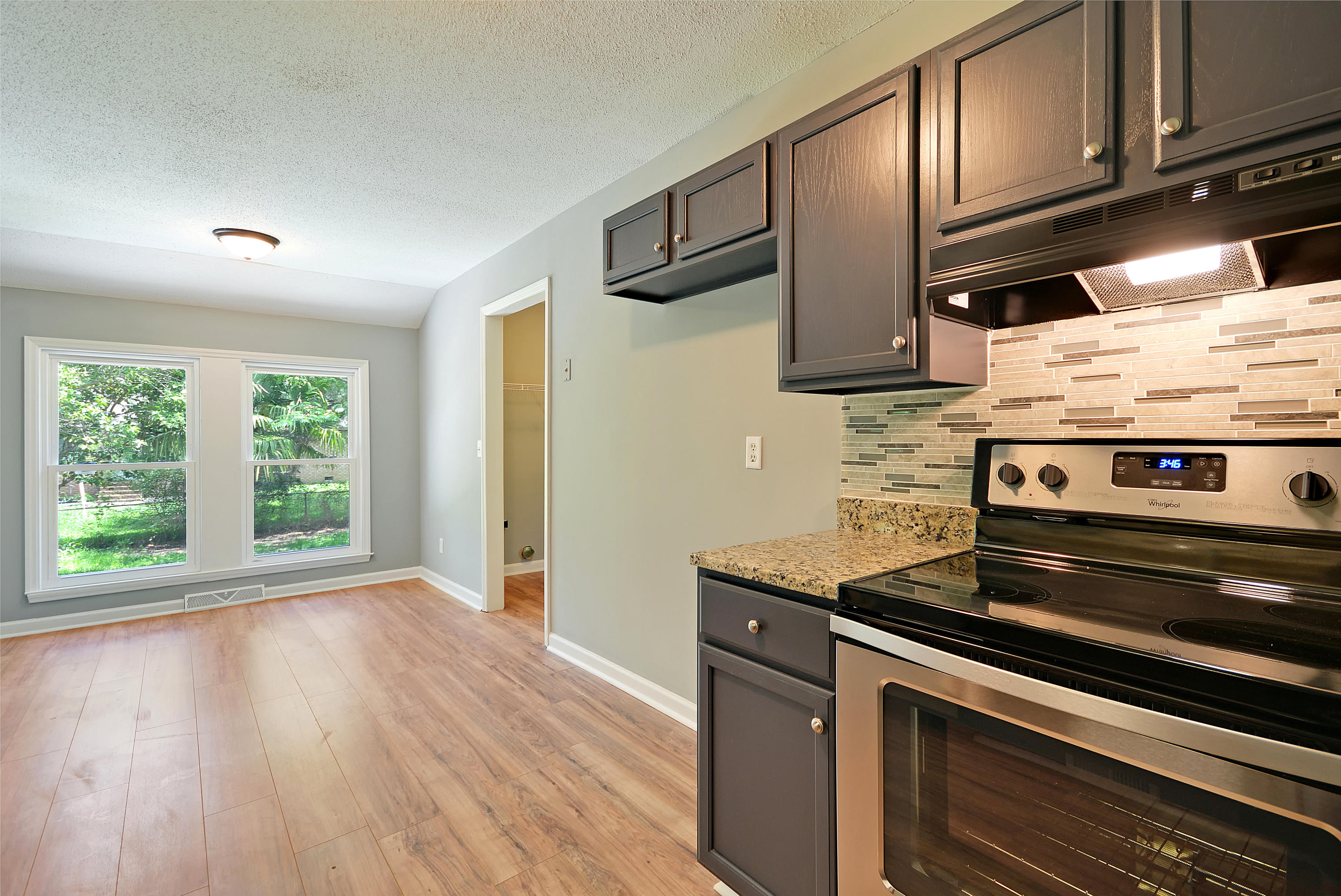 811 Eastern White Pines Road Ladson, SC 29456 - Photo 7 of 20 Kitchen 5