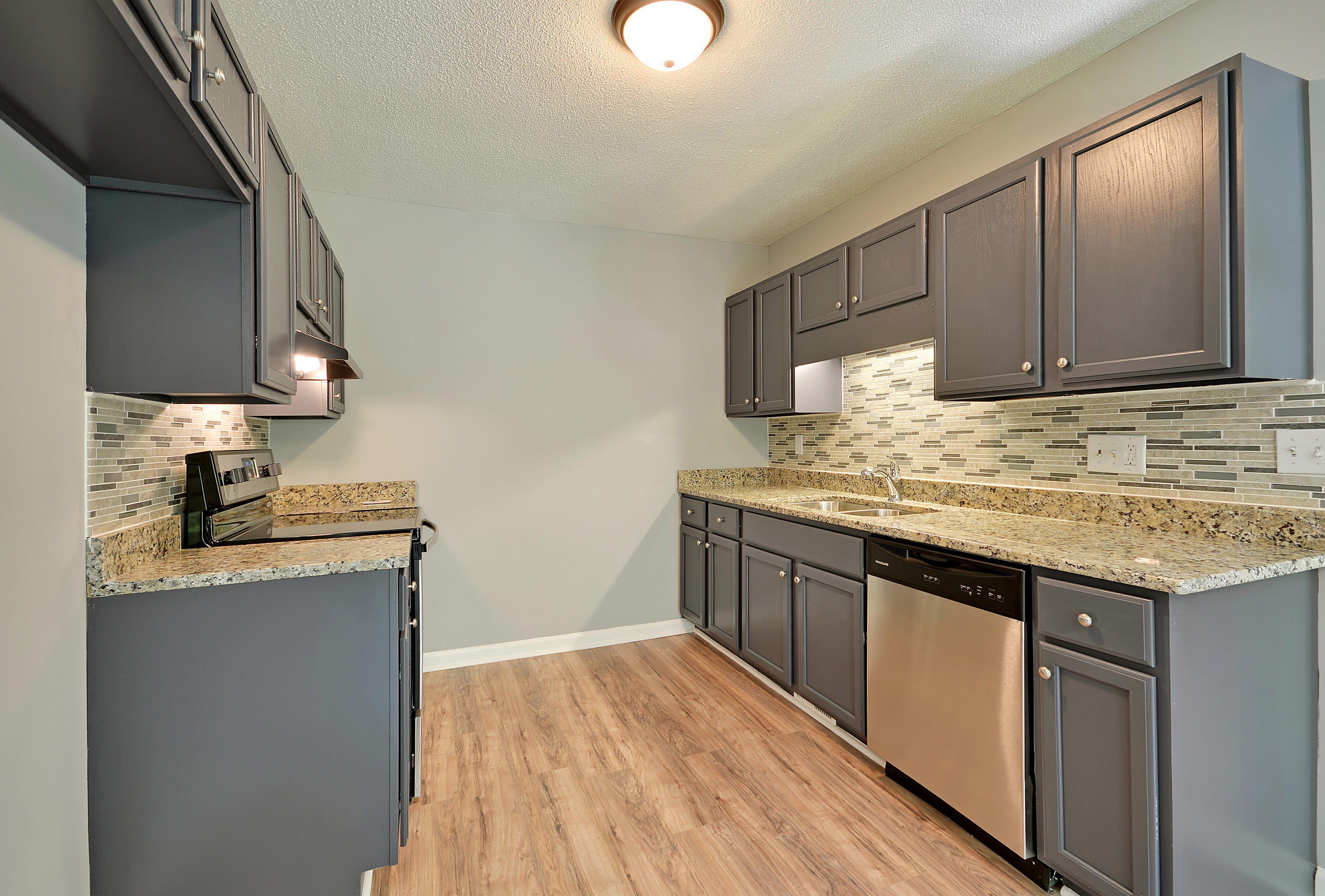 811 Eastern White Pines Road Ladson, SC 29456 - Photo 9 of 20 Kitchen