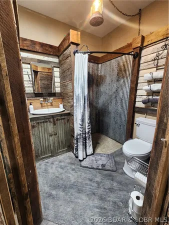 $930,000 | 18 Brown Road, Tuscumbia, MO 65082