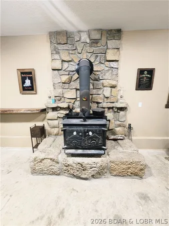 $930,000 | 18 Brown Road, Tuscumbia, MO 65082