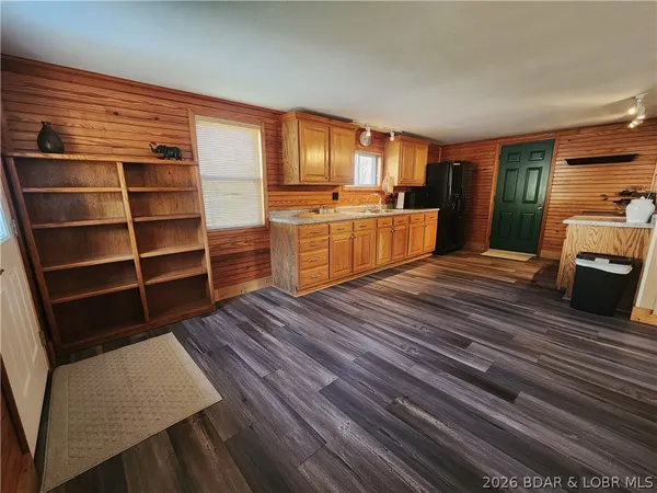 $930,000 | 18 Brown Road, Tuscumbia, MO 65082