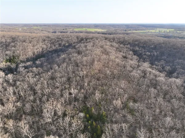 $930,000 | 18 Brown Road, Tuscumbia, MO 65082