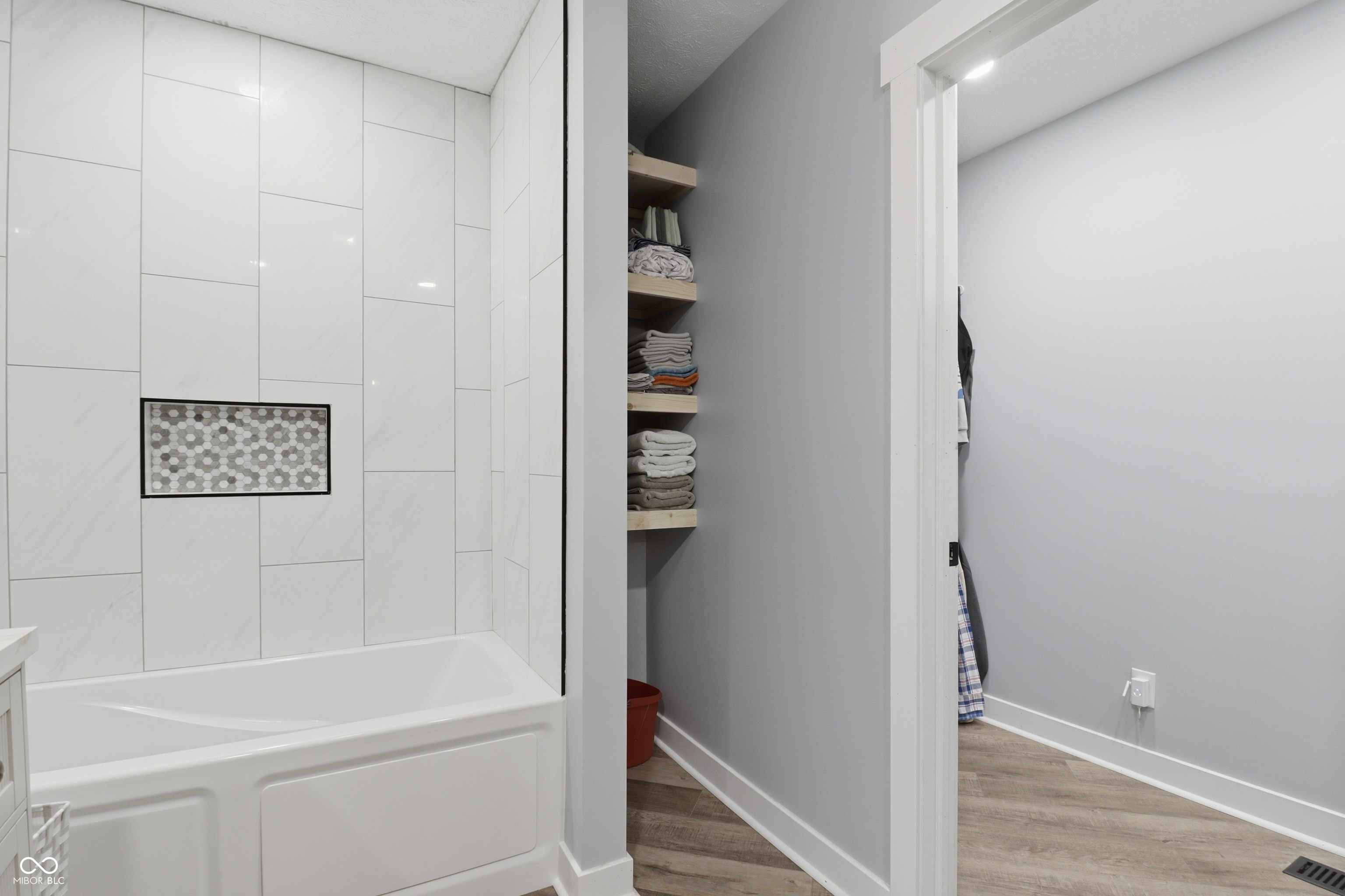 4665 South Mauxferry Road Franklin, IN 46131 - Photo 40 of 56