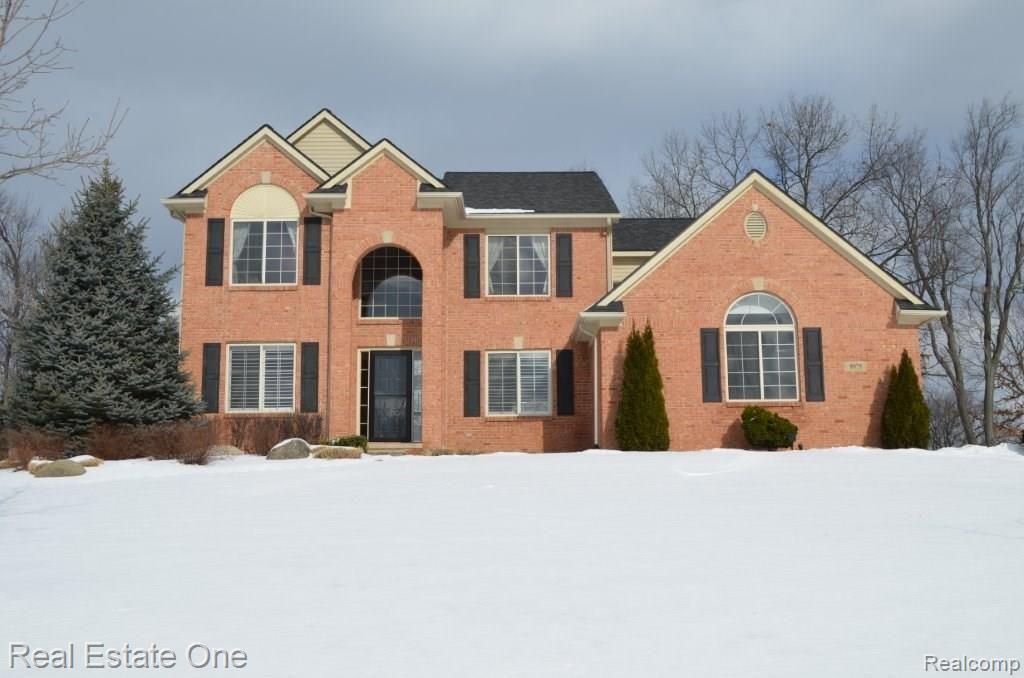 9975 Viewcrest Court Howell, MI 48843 - Photo 2 of 34 Viewcrest 001.jpg