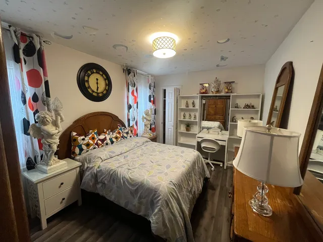 $320,000 | 2904 West 103rd Street, Chicago, IL 60655