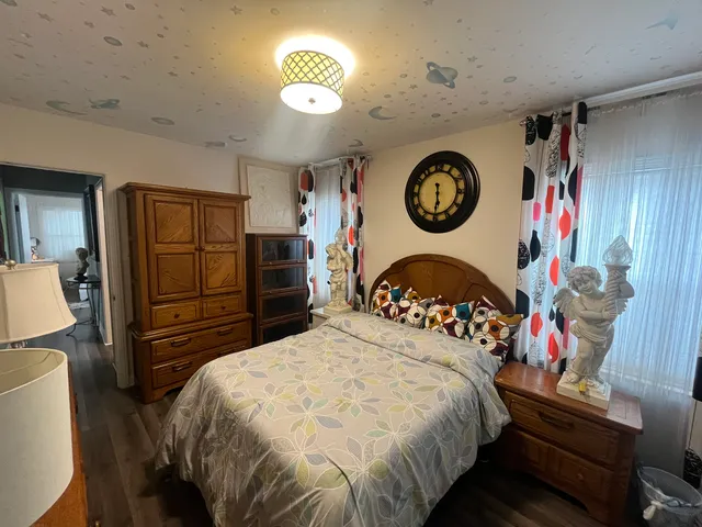 $320,000 | 2904 West 103rd Street, Chicago, IL 60655