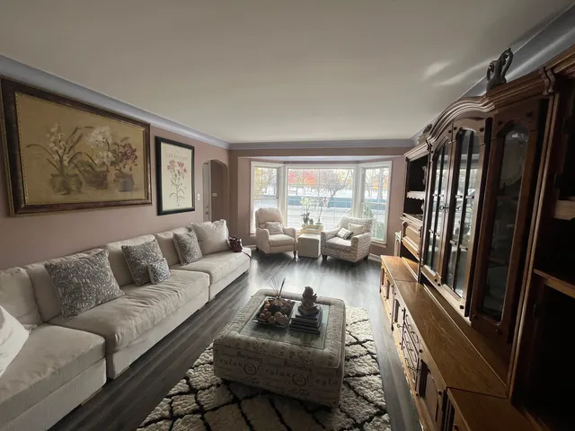 $320,000 | 2904 West 103rd Street, Chicago, IL 60655