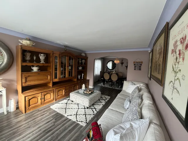 $320,000 | 2904 West 103rd Street, Chicago, IL 60655