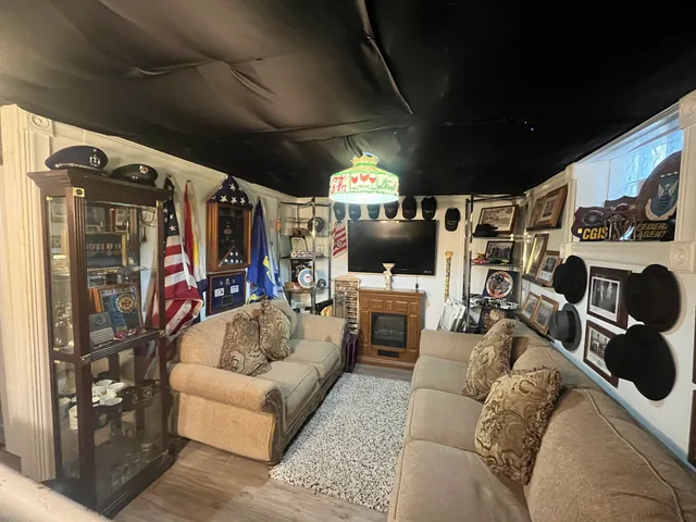 $320,000 | 2904 West 103rd Street, Chicago, IL 60655