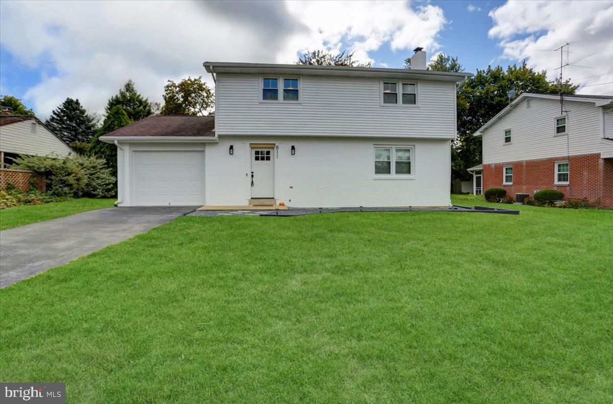 811 Fairview Road Carlisle, PA 17013 - Photo 2 of 56 Gallery Image 2