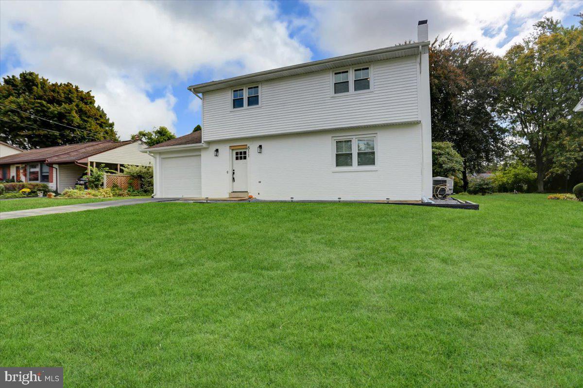 811 Fairview Road Carlisle, PA 17013 - Photo 3 of 56 Gallery Image 3