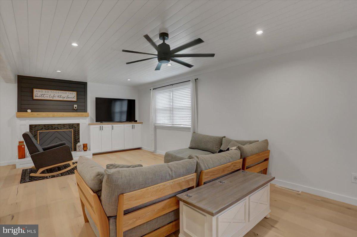 811 Fairview Road Carlisle, PA 17013 - Photo 10 of 56 Gallery Image 10