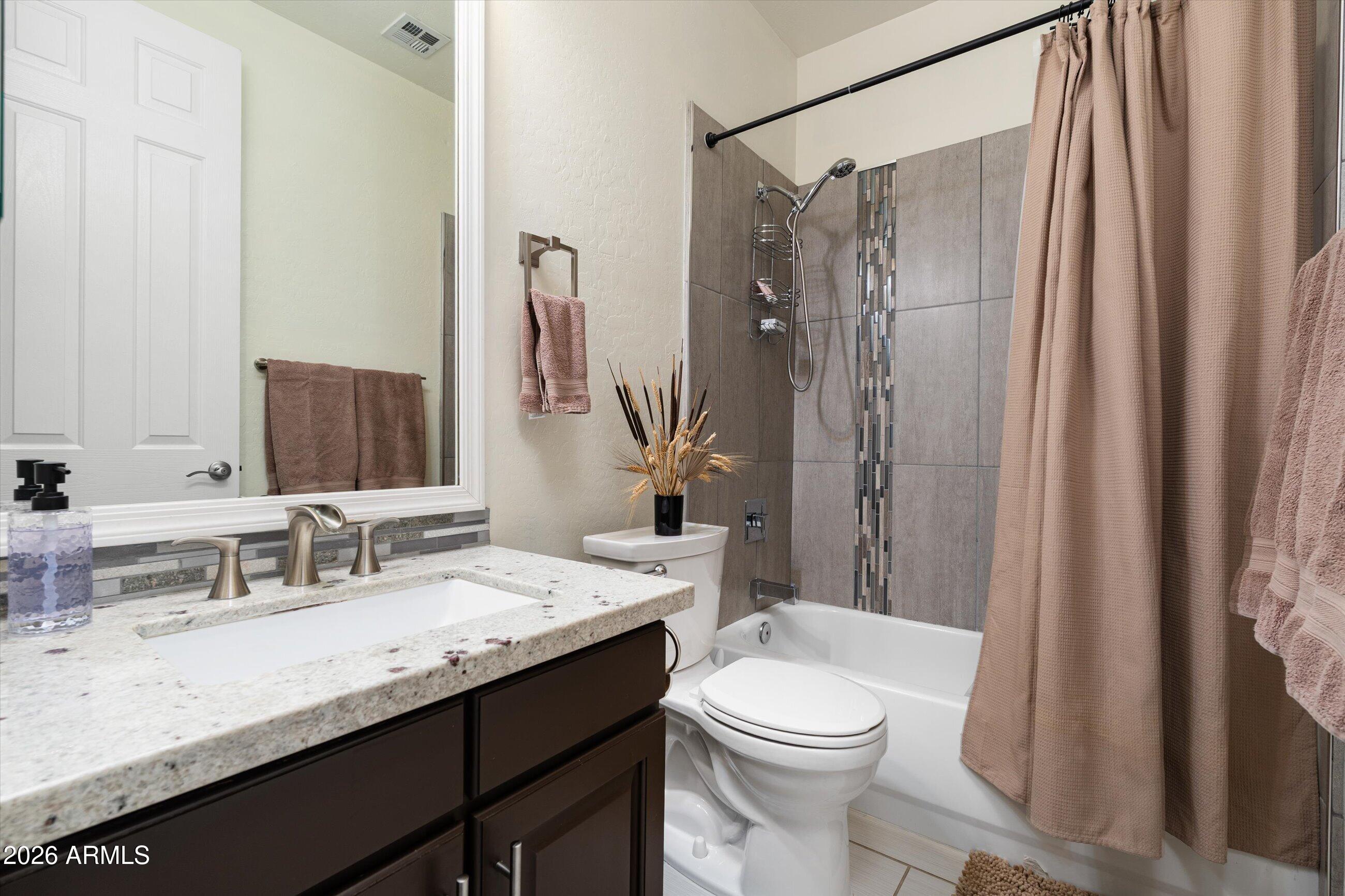 5241 East Hashknife Road Phoenix, AZ 85054 - Photo 27 of 34 35-5241EHashknifeRd-35