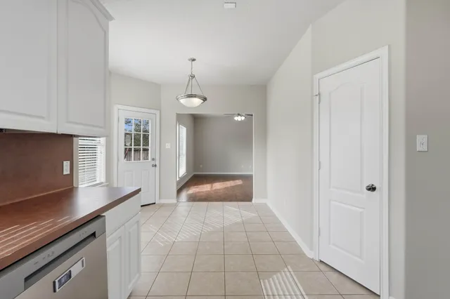 $2,250 | 12553 Canyon Hill Drive, Willis, TX 77318