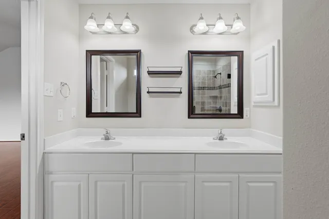 $2,250 | 12553 Canyon Hill Drive, Willis, TX 77318