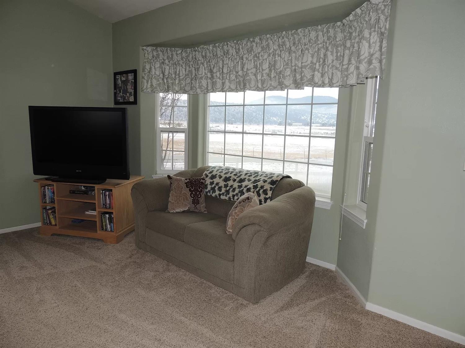 11939 Crystal Springs Road Klamath Falls, OR 97603 - Photo 11 of 33 Additional Photo