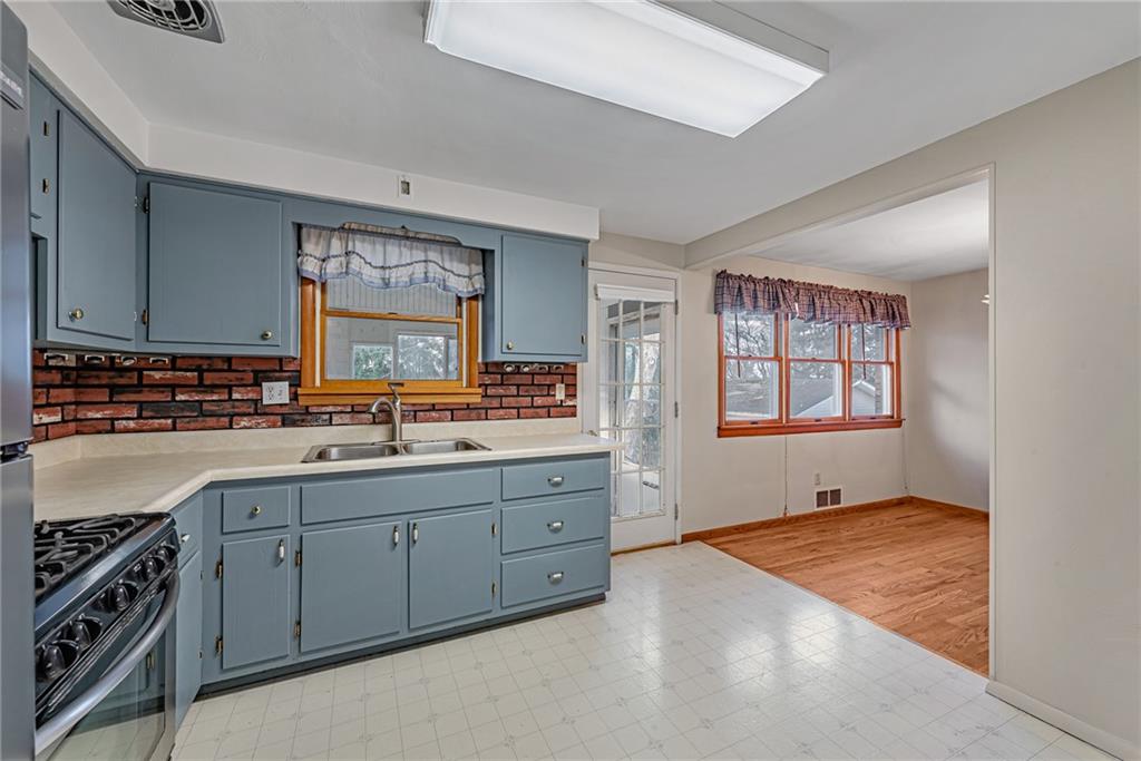 69 Observatory Street Manor, PA 15665 - Photo 8 of 25 Gallery Image 8