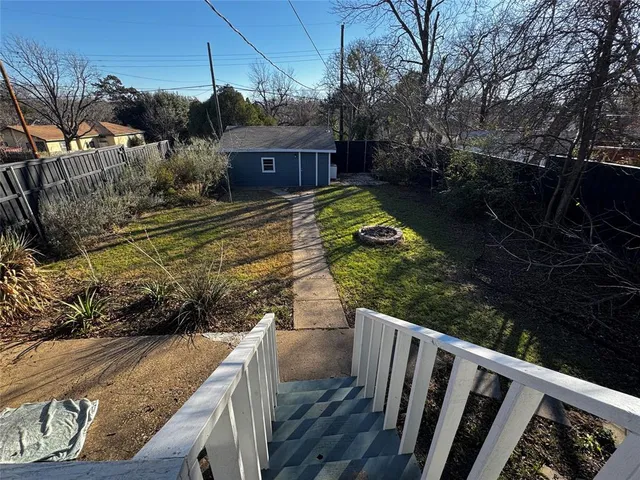 $2,400 | 1802 Seevers Avenue, Dallas, TX 75216