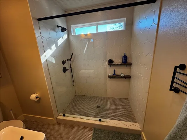 $2,400 | 1802 Seevers Avenue, Dallas, TX 75216