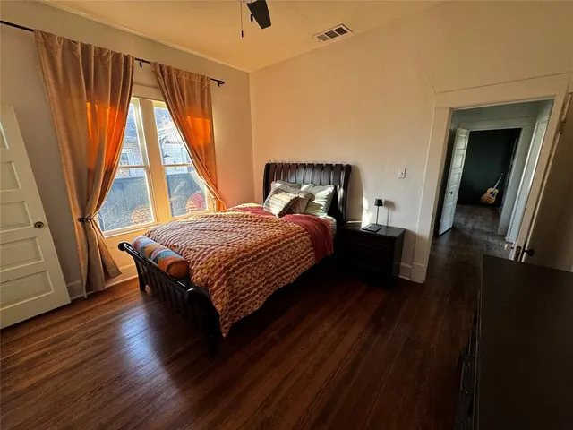 $2,400 | 1802 Seevers Avenue, Dallas, TX 75216