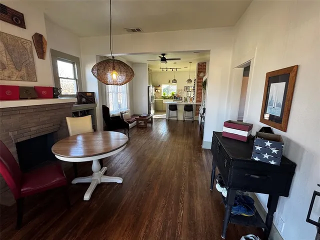 $2,400 | 1802 Seevers Avenue, Dallas, TX 75216