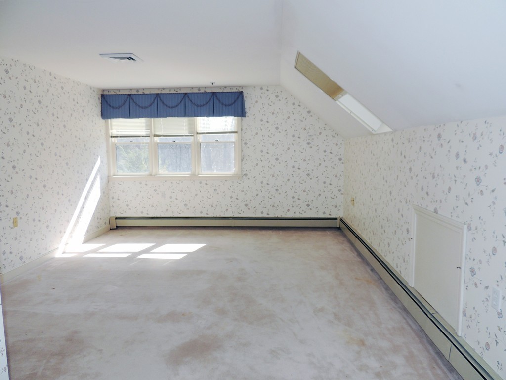 140 Lincoln Road, Unit 314 Lincoln, MA 01773 - Photo 6 of 13 Gallery Image 6