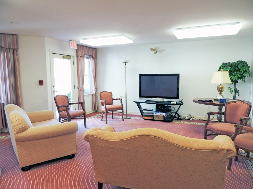 140 Lincoln Road, Unit 314 Lincoln, MA 01773 - Photo 9 of 13 Gallery Image 9