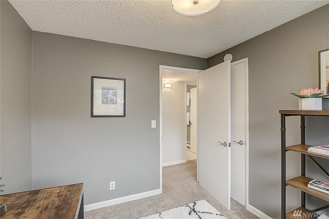 9824 28th Avenue Southwest Seattle, WA 98126 - Photo 18 of 36