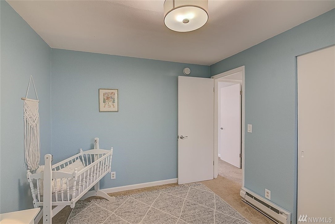 9824 28th Avenue Southwest Seattle, WA 98126 - Photo 23 of 36