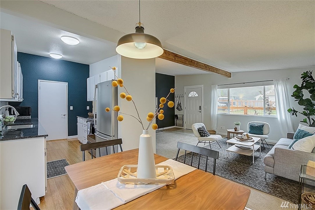 9824 28th Avenue Southwest Seattle, WA 98126 - Photo 6 of 36