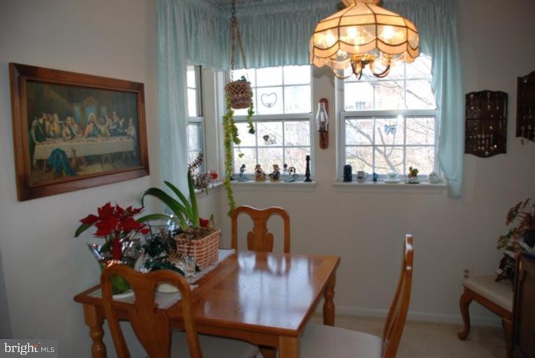 8354 Montgomery Run Road, Unit F Ellicott City, MD 21043 - Photo 3 of 10 Dining Room