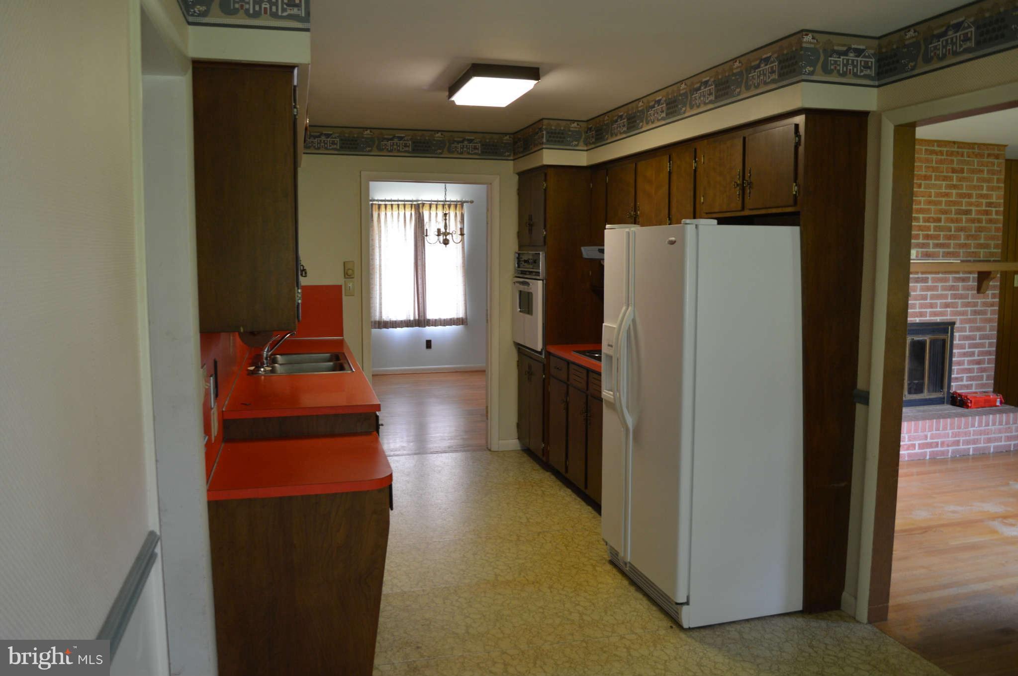 22840 Stevenson Road Smithsburg, MD 21783 - Photo 4 of 9 Kitchen