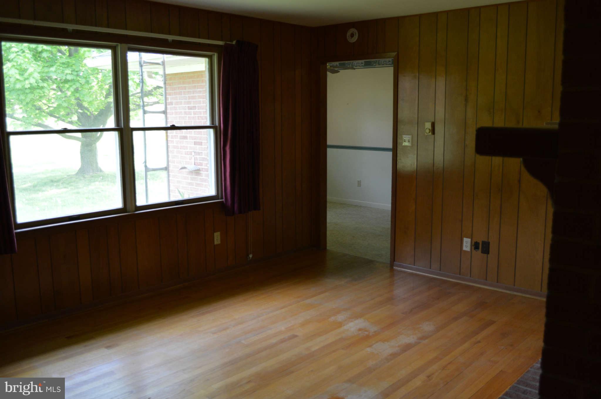 22840 Stevenson Road Smithsburg, MD 21783 - Photo 7 of 9 Interior (General)