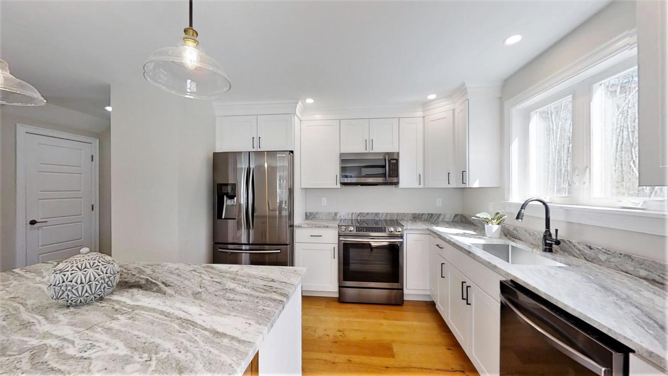 29 Pleasant Valley Road Cumberland, ME 04021 - Photo 3 of 51 3