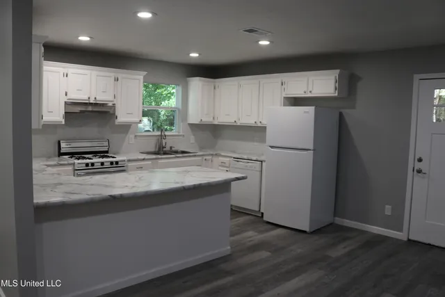 $449,000 | 554-556 Loposser Avenue, Gulfport, MS 39507