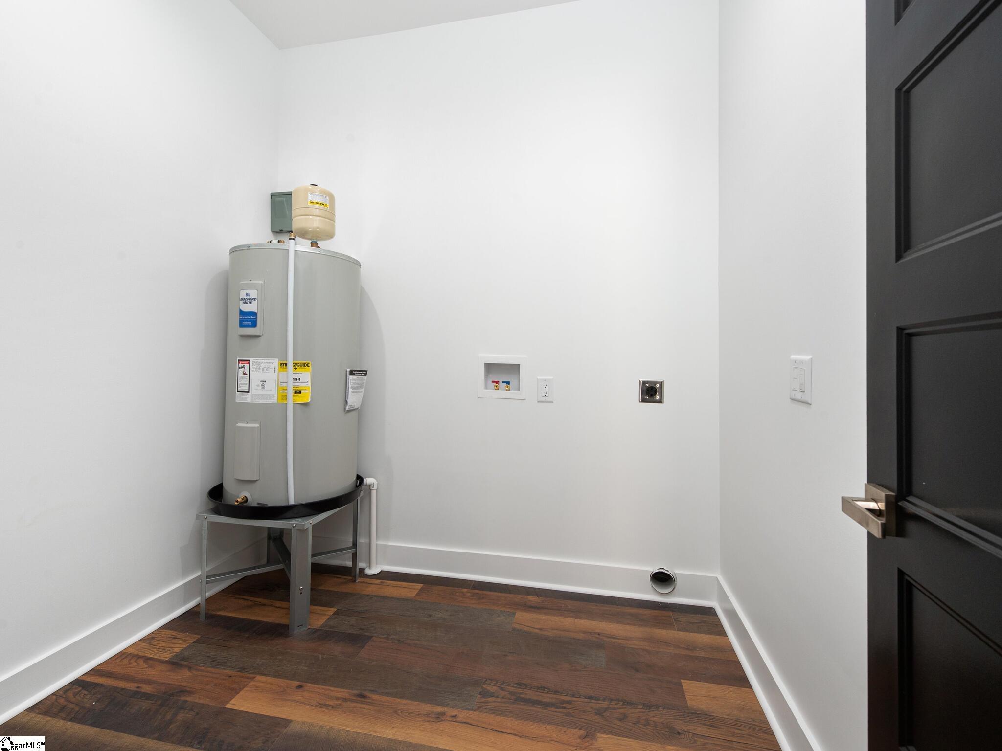 202 South Howard Avenue Landrum, SC 29356 - Photo 30 of 39