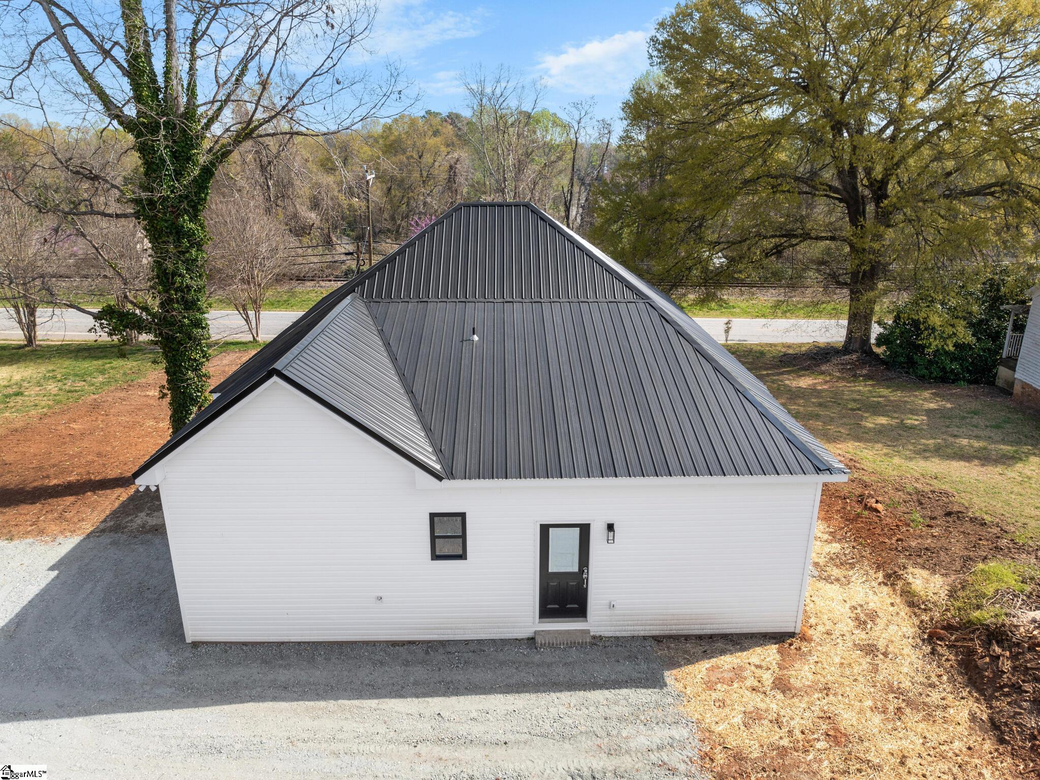 202 South Howard Avenue Landrum, SC 29356 - Photo 36 of 39