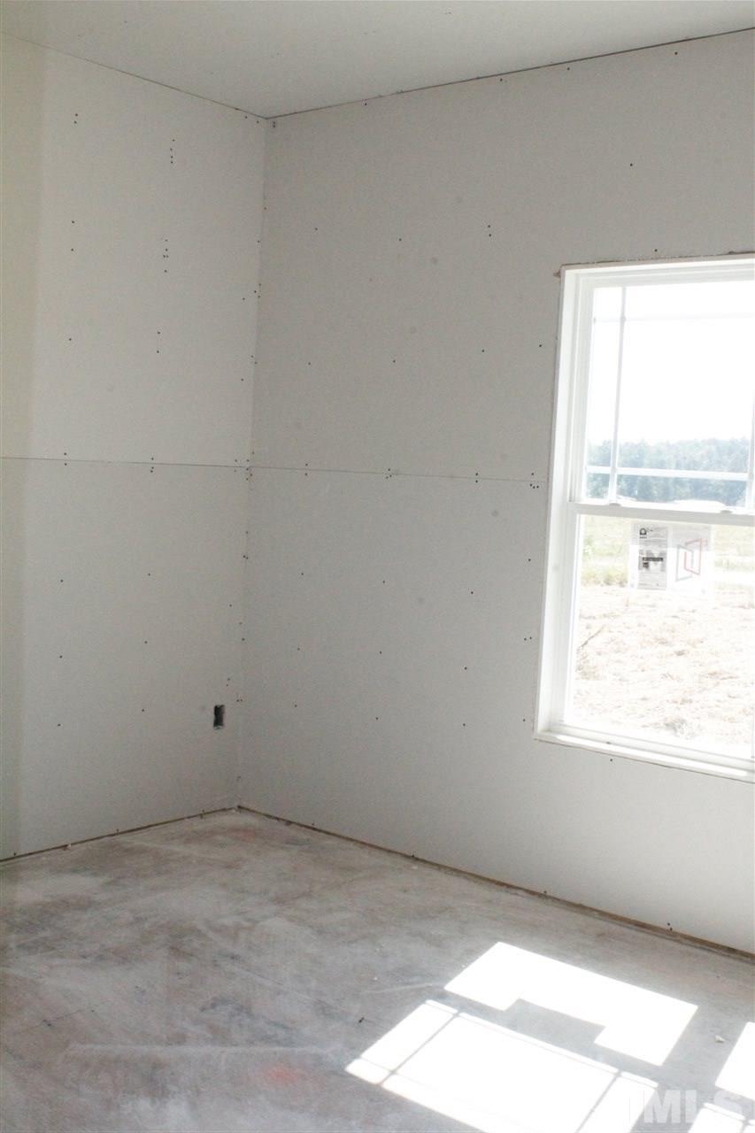 877 Hatcher Road Selma, NC 27576 - Photo 7 of 12 Gallery Image 7