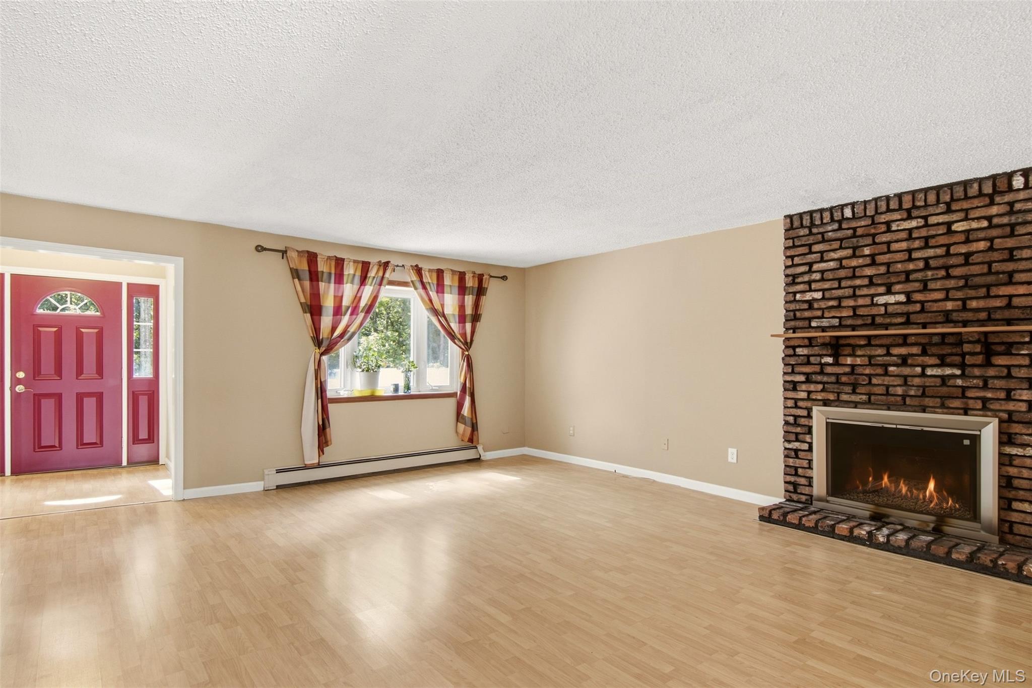 1726 Wad Riv Mnrvl Road Wading River, NY 11792 - Photo 8 of 23 Gallery Image 8