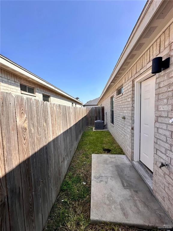 5700 Nightingale Avenue, Unit 1 Mission, TX 78573 - Photo 6 of 21 a view of a back yard of the house