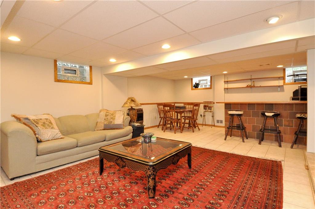 348 Goldsmith Road Pittsburgh, PA 15237 - Photo 8 of 14 Gallery Image 8