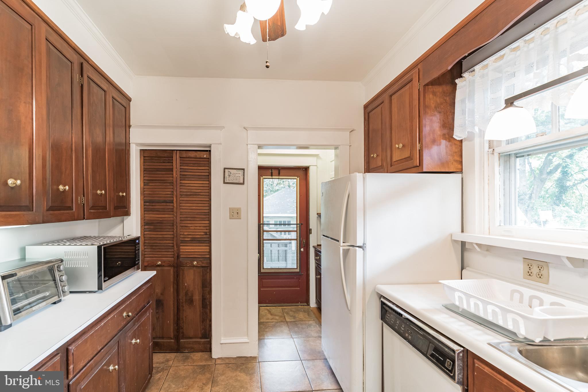 140 Academy Road Hatboro, PA 19040 - Photo 17 of 30 Gallery Image 17