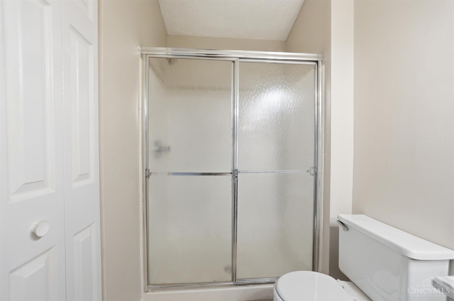 7372 Ridgepoint Drive, Unit 10 Cincinnati, OH 45230 - Photo 27 of 42